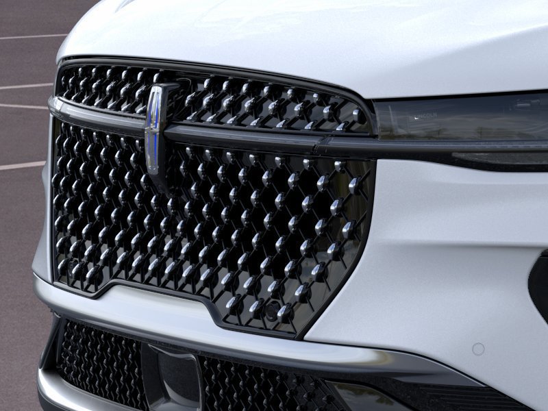 New 2026 Lincoln Nautilus Premier AWD/4WD image 17