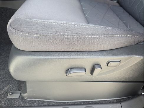 New 2026 Nissan Frontier SV w/ Tow Package image 13