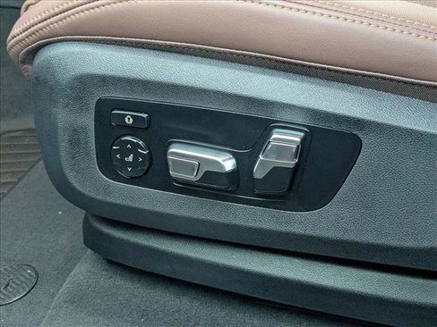 New 2026 BMW X7 M60i image 4