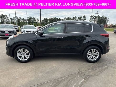 Used 2017 Kia Sportage LX w/ LX Popular Package image 4