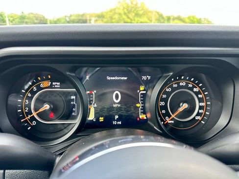 New 2025 Jeep Wrangler Sahara AWD/4WD image 16