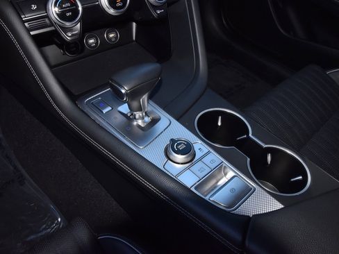 Used 2023 Genesis G70 3.3T image 30