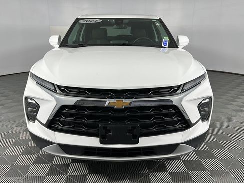 Used 2024 Chevrolet Blazer LT w/ Driver Confidence Package AWD/4WD image 4