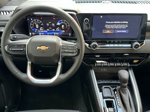 New 2026 Chevrolet Colorado W/T image 16