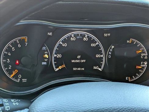 Used 2019 Jeep Grand Cherokee Overland image 11