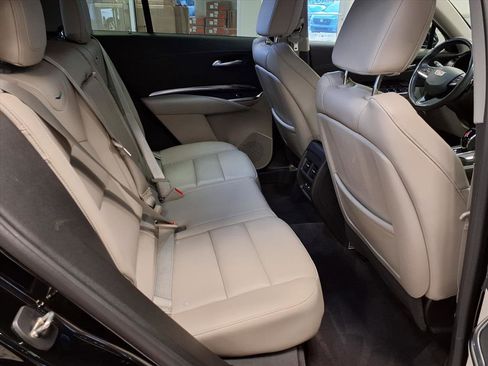 Certified 2023 Cadillac XT4 Luxury w/ Cold Weather Package image 14