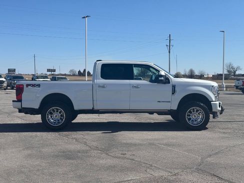 Used 2022 Ford F350 Limited image 5