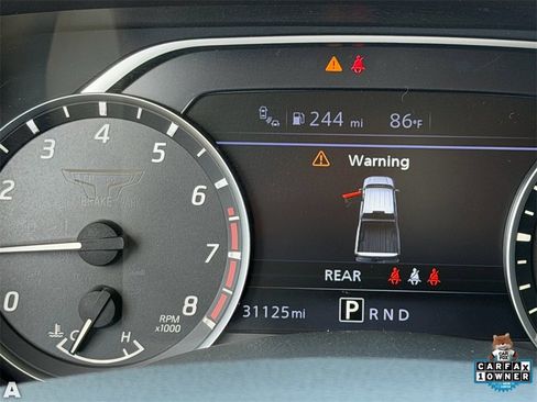 Used 2024 Nissan Titan SV w/ SV Convenience Package image 25