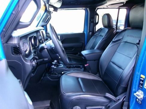 Used 2023 Jeep Gladiator Overland image 13