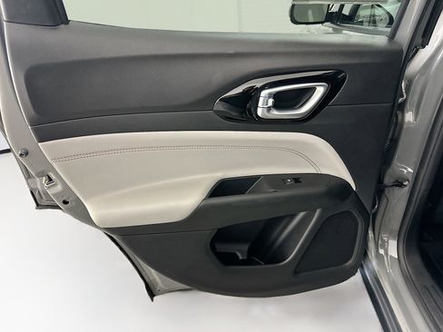 Used 2022 Jeep Compass Limited image 26