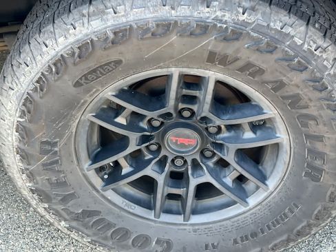 Used 2021 Toyota Tacoma TRD Pro AWD/4WD image 22