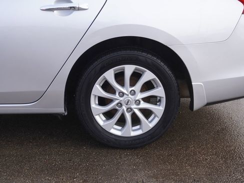 Used 2019 Nissan Sentra SV image 11