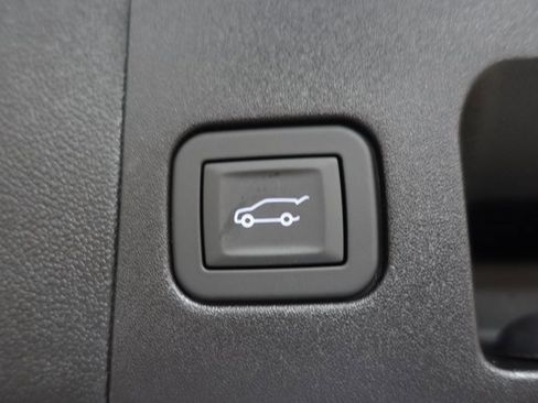 New 2025 Cadillac XT5 Premium Luxury w/ LPO, Floor Liner Package image 22