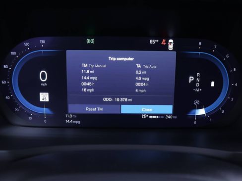 Certified 2024 Volvo XC90 B6 Plus image 14