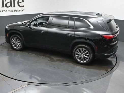 Used 2025 Buick Enclave Preferred w/ Power Package AWD/4WD image 43