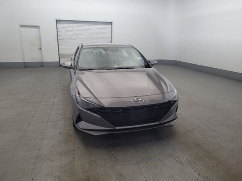Used 2023 Hyundai Elantra SEL image 14