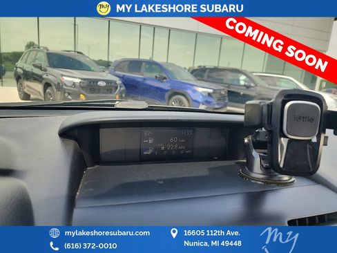 Used 2015 Subaru Forester 2.5i Premium AWD/4WD image 12