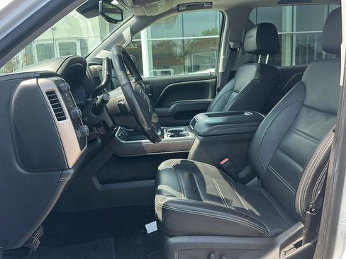 Used 2017 GMC Sierra 1500 Denali w/ Denali Ultimate Package AWD/4WD image 10