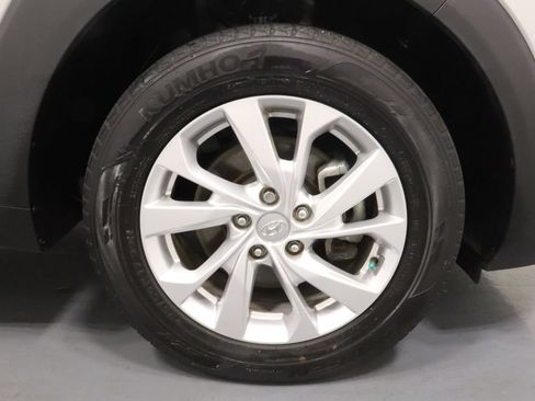 Used 2021 Hyundai Tucson SE FWD image 24