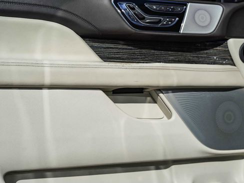 Used 2021 Lincoln Navigator L Black Label w/ Special Edition Package image 18