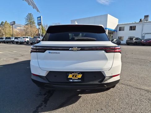 New 2026 Chevrolet Equinox EV LT image 6