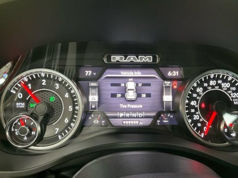 Used 2022 RAM 1500 Laramie AWD/4WD image 27