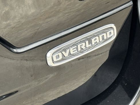 Used 2022 Jeep Grand Cherokee Overland image 12