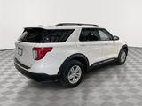 Certified 2022 Ford Explorer XLT w/ Equipment Group 202A image 5