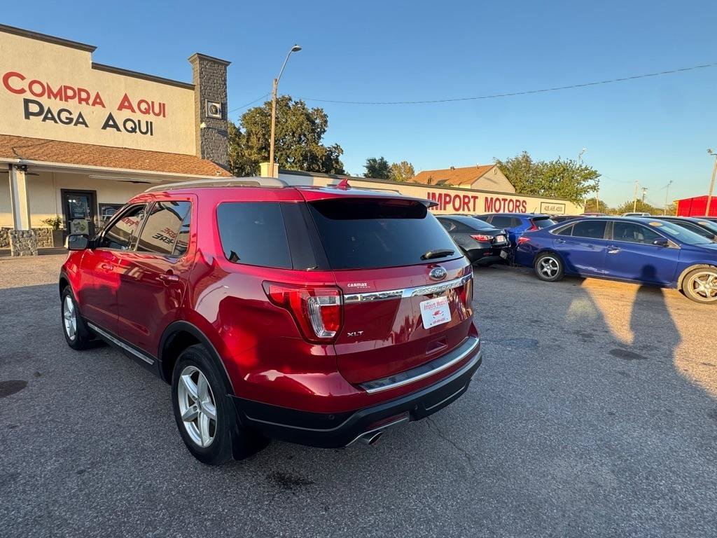 Used 2018 Ford Explorer XLT w/ Equipment Group 201A FWD image 8