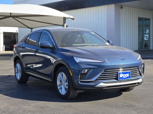 New 2026 Buick Envista Preferred image 2