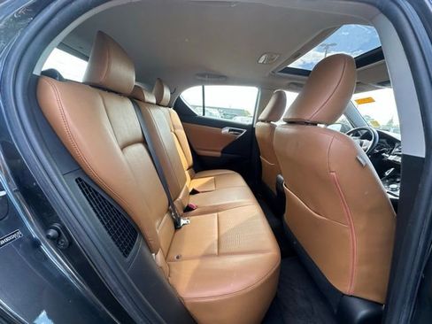 Used 2011 Lexus CT 200h Premium w/ Premium Audio Pkg FWD image 31