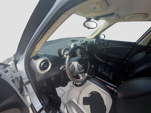 Used 2011 MINI Cooper Countryman S image 9