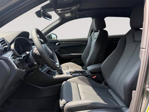 New 2025 Audi Q3 2.0T Premium image 6