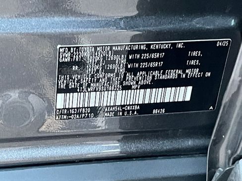 Used 2025 Toyota RAV4 LE image 28