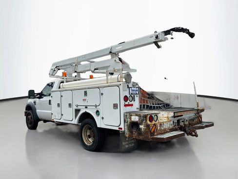 Used 2008 Ford F550 4x4 Regular Cab Super Duty image 5