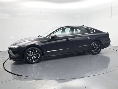 Used 2024 Hyundai Sonata SEL FWD image 4