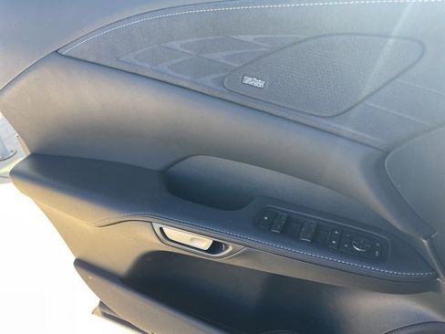 Used 2023 Lexus RX 500h F Sport image 14