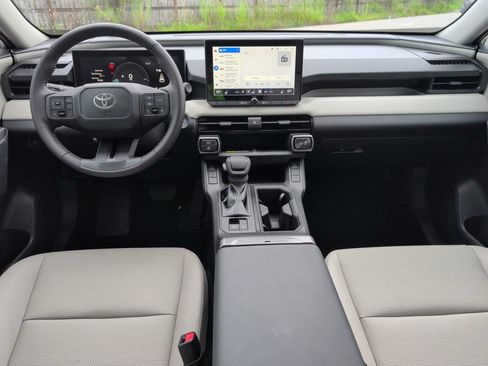Used 2026 Toyota RAV4 XLE Premium FWD image 27