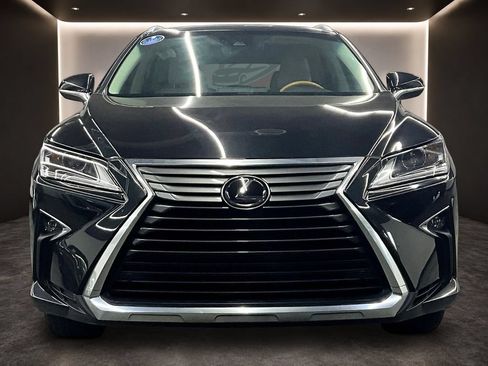 Used 2019 Lexus RX 350 FWD w/ Premium Package image 2