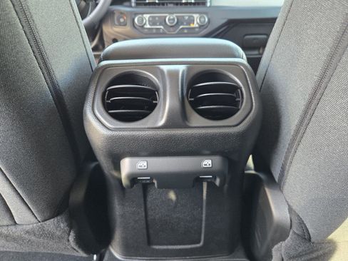 New 2026 Jeep Gladiator Sport image 29