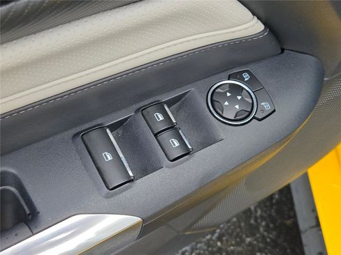 Used 2024 Ford Mustang Premium image 19