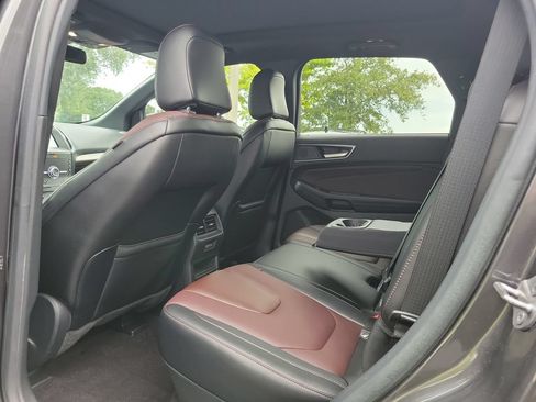Used 2020 Ford Edge Titanium w/ Equipment Group 301A FWD image 12