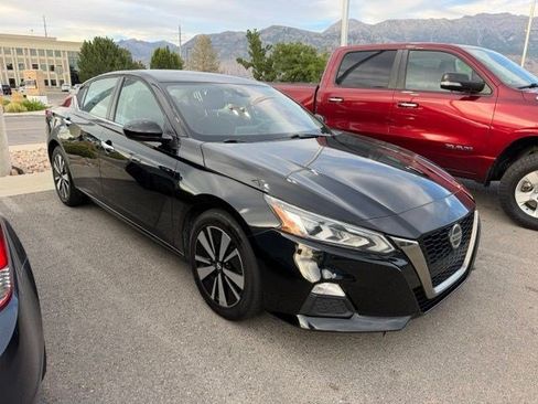 Used 2021 Nissan Altima 2.5 SV FWD image 14