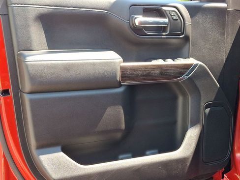 Certified 2021 Chevrolet Silverado 1500 LT Trail Boss w/ Bed Protection Package AWD/4WD image 10