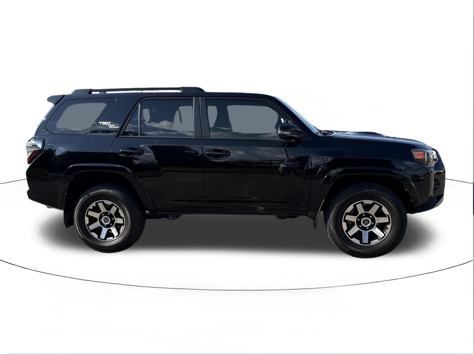 Used 2023 Toyota 4Runner TRD Off-Road Premium w/ Moonroof Package AWD/4WD image 2