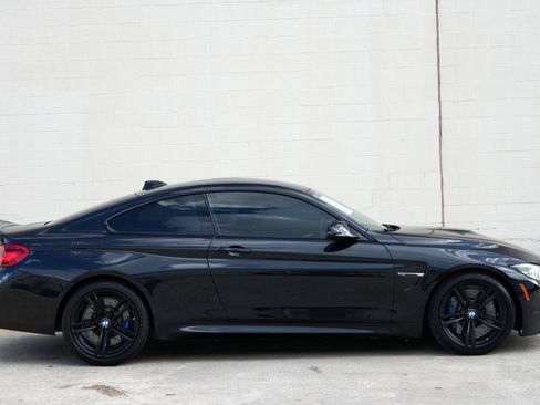 Used 2018 BMW M4 Coupe RWD image 45