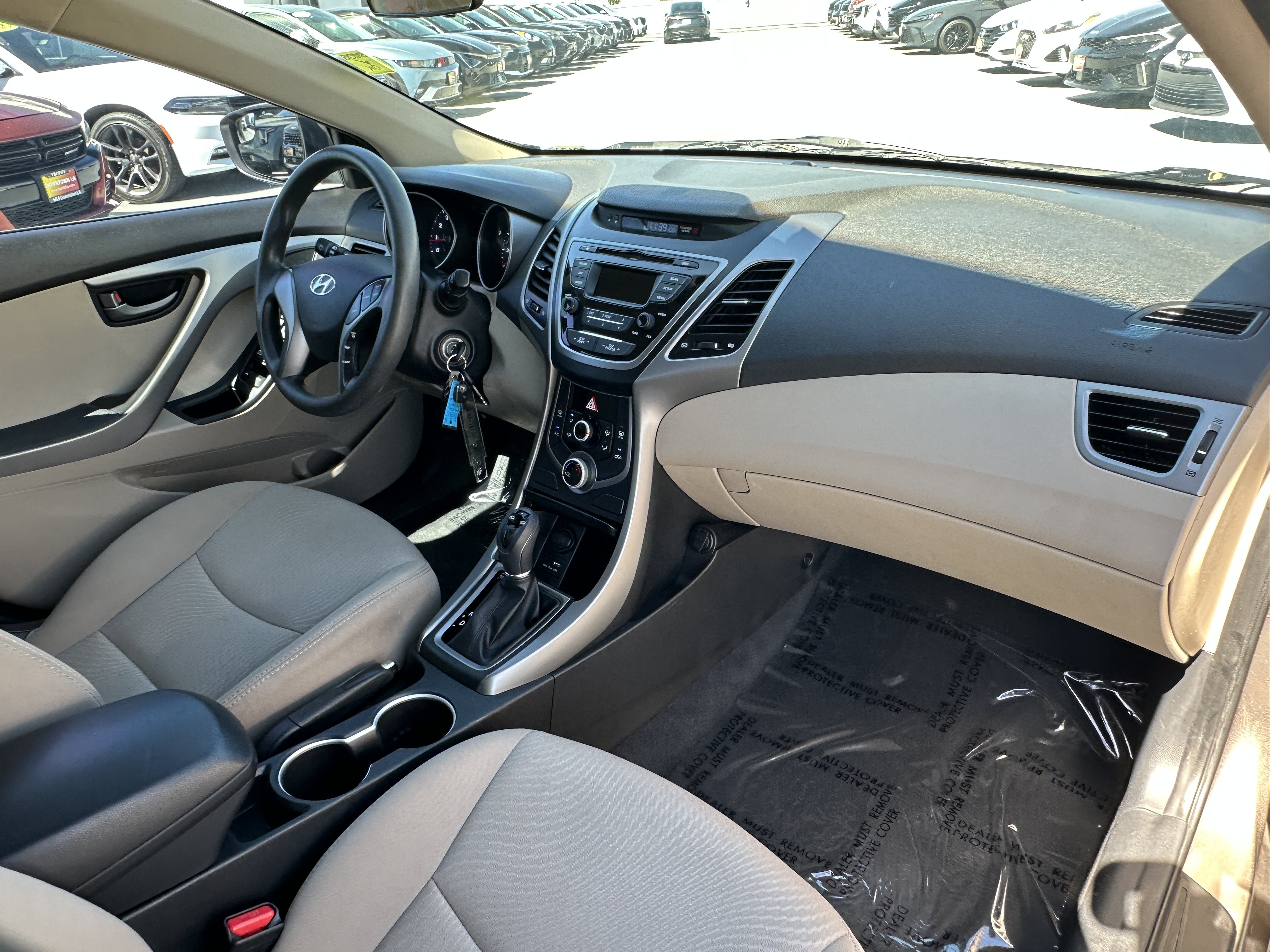 Used 2014 Hyundai Elantra SE FWD image 14