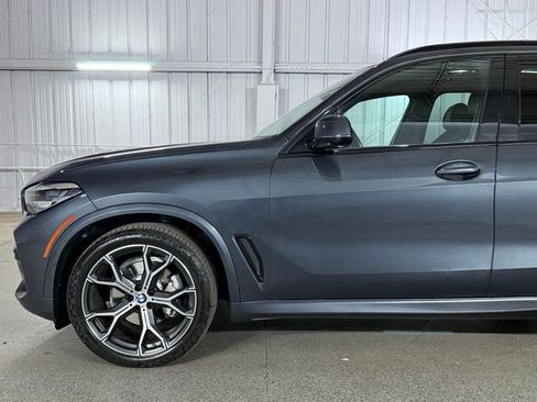 Used 2022 BMW X5 xDrive40i w/ M Sport Package image 15