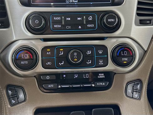 Used 2020 GMC Yukon SLT w/ HD Trailering Package image 19