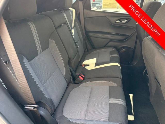 Used 2024 Chevrolet Blazer LT w/ Convenience Package FWD image 27